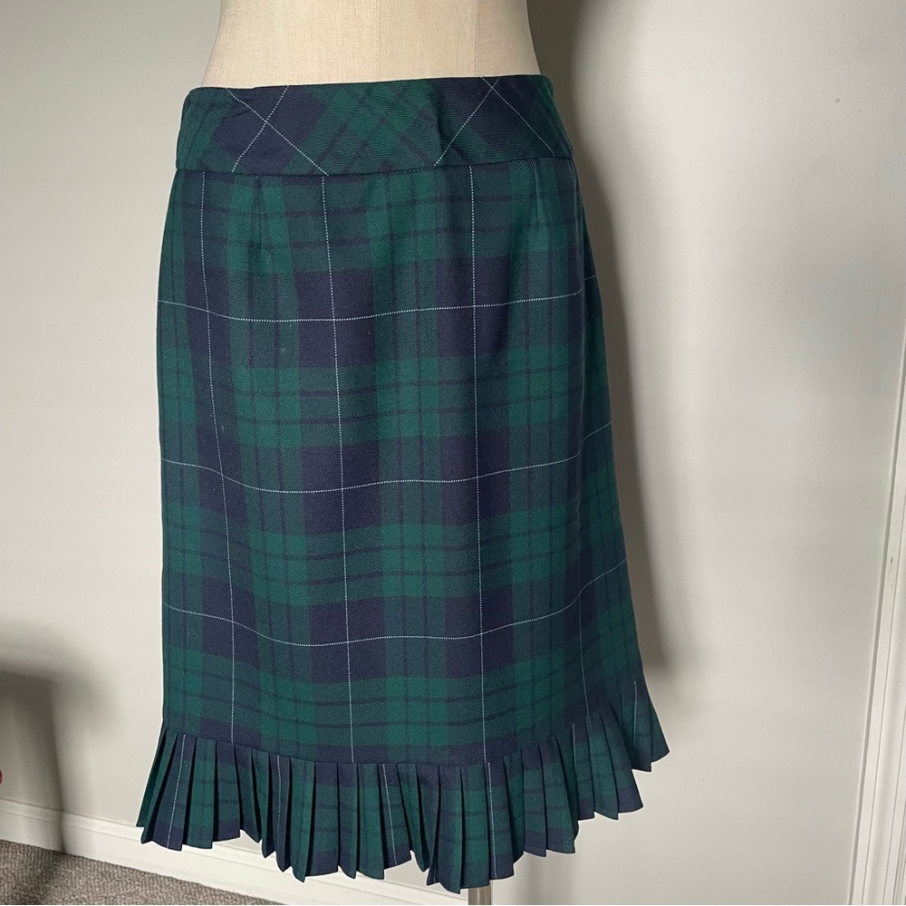 Pendleton plaid wool skirt with pleated bottom.size 10